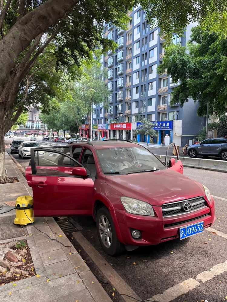 LINE_ALBUM_上海市機動車輛_260425_6